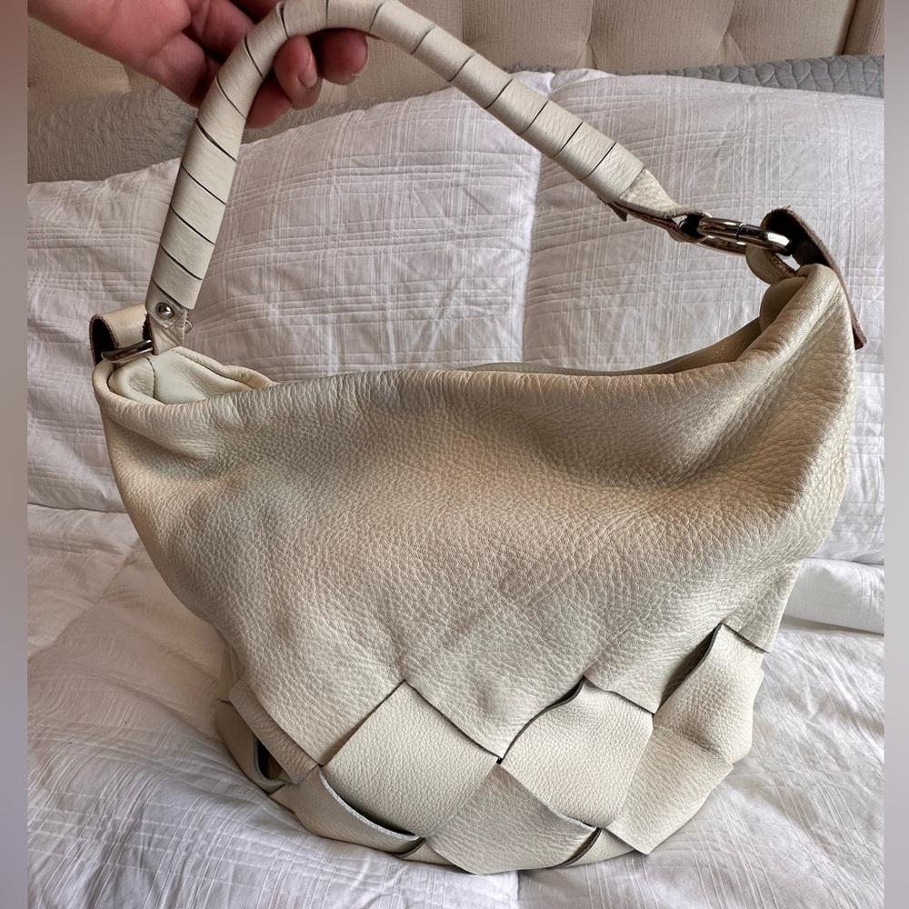Beautiful Sophia C leather hobo/barrel handbag!
